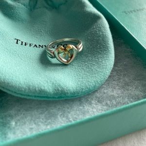 ⭐️SOLD⭐️ TIFFANY & CO heart and bow ring.